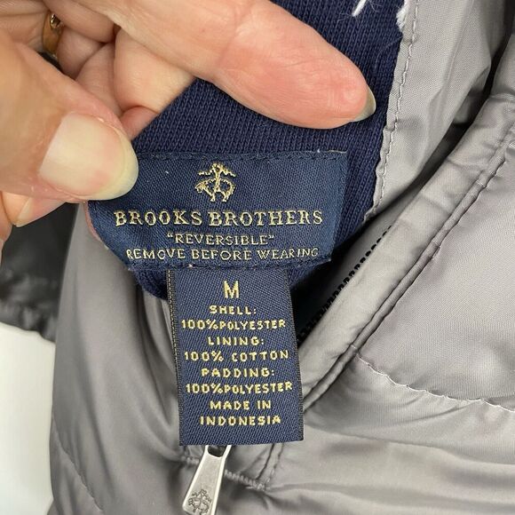 Brooks Brothers Reversible Puffer Vest Mens Medium Silver Navy Quilted Classic - Picture 5 of 15